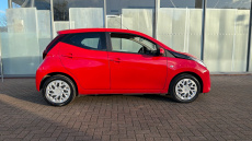 Toyota Aygo 1.0 VVT-i X-Play TSS 5dr Petrol Hatchback